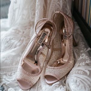 *SOLD* Badgley Mischka Weylin Satin Peep Toe Sz 9